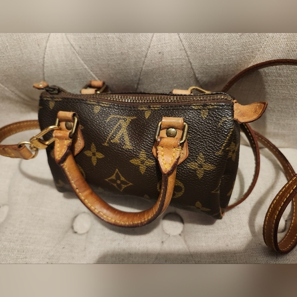 Louis Vuitton speedy nano - Picture 1 of 15